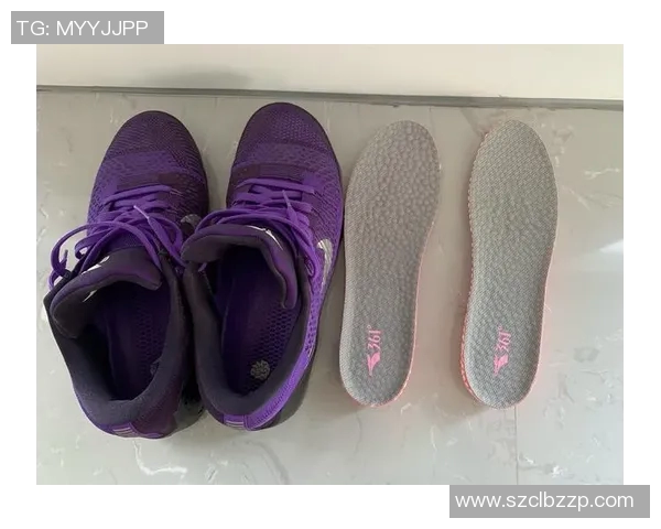 足球明星联名设计鞋垫图片展示运动与时尚的完美结合